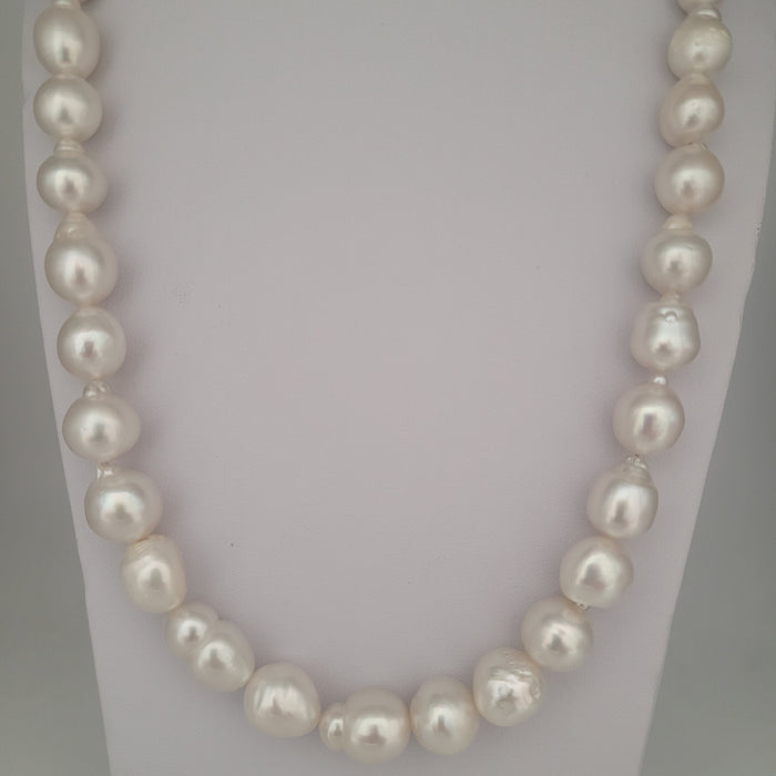White South Sea  Pearls 10-12 mm Very High Luster 18K Gold Clasp