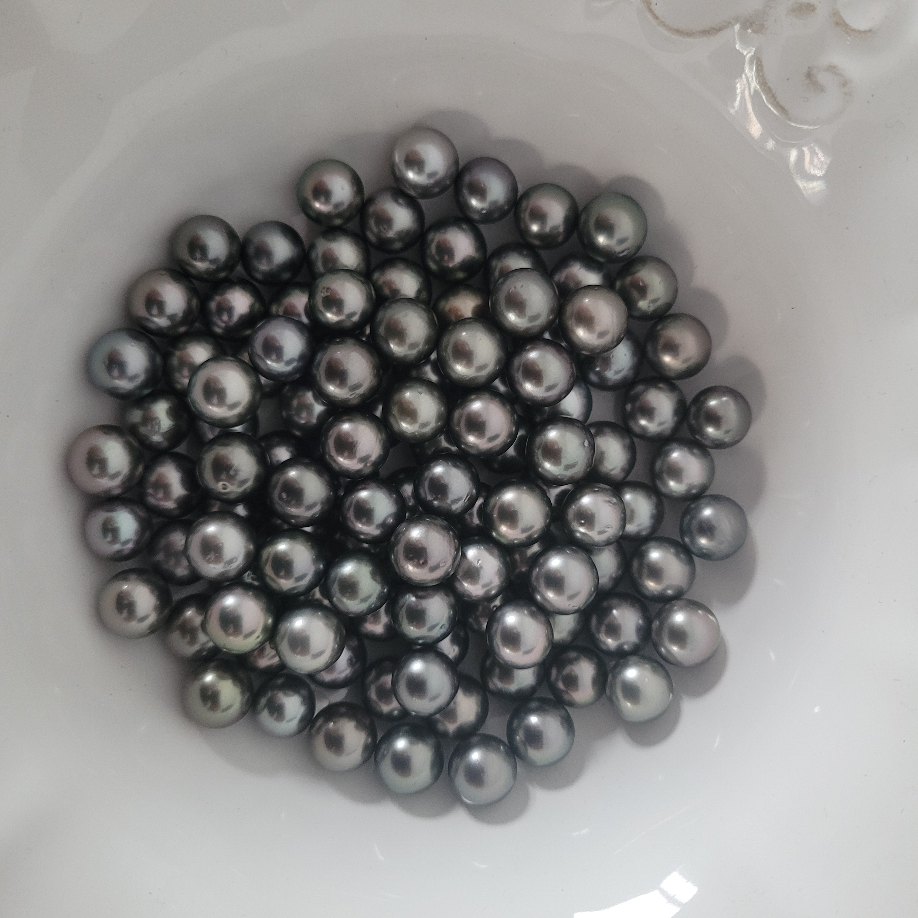 Center Drilled Black Loose Pearls / 8mm or 10mm Loose Shell Pearls